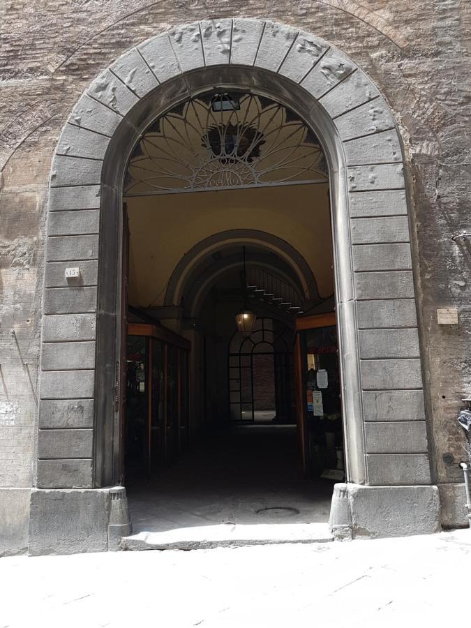 La Casa Del Conte By Francigena Apartments Сієна Екстер'єр фото